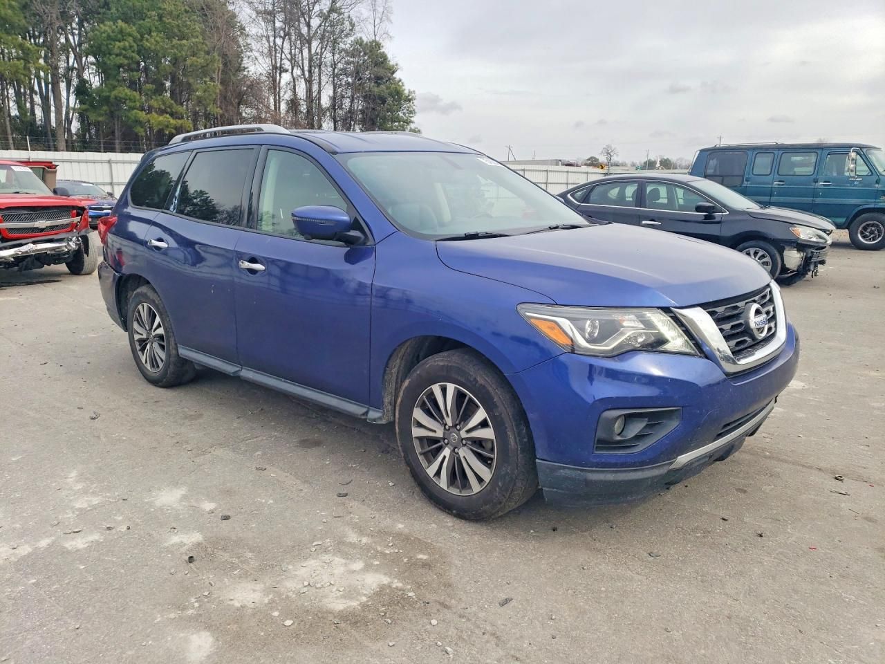 2020 Nissan Pathfinder sl