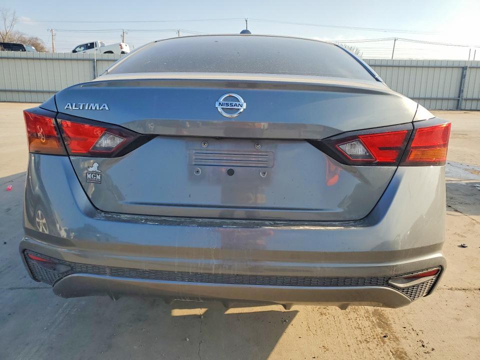 2020 Nissan Altima s