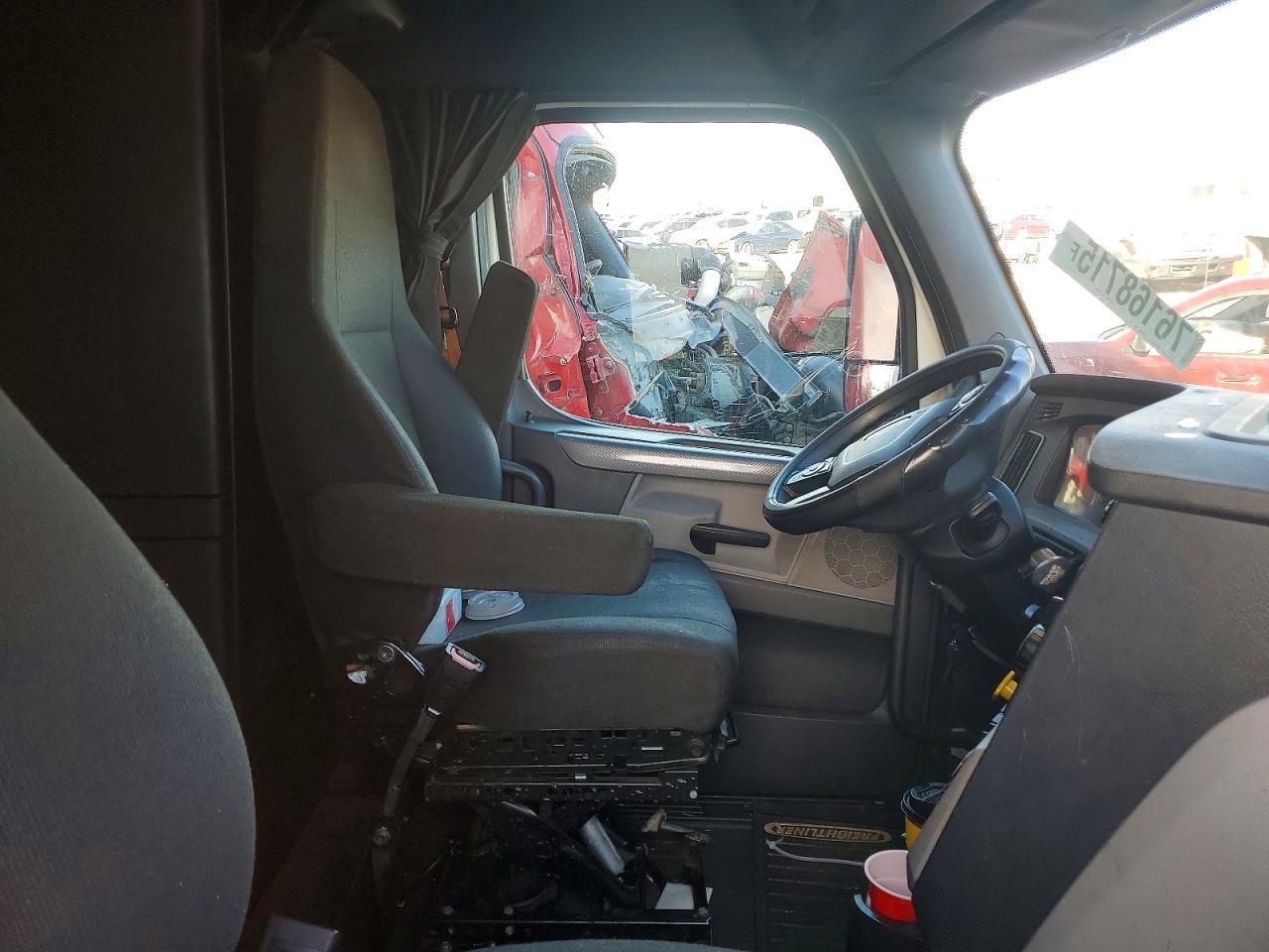 2018 Freigliner Cascadia 126