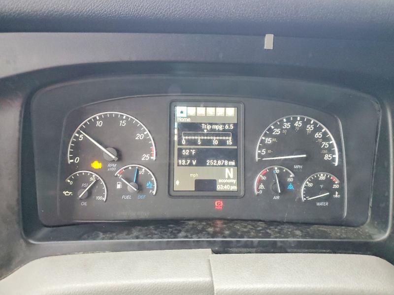 2021 Freigliner 2021 Freightliner Cascadia 126 Semi Truck