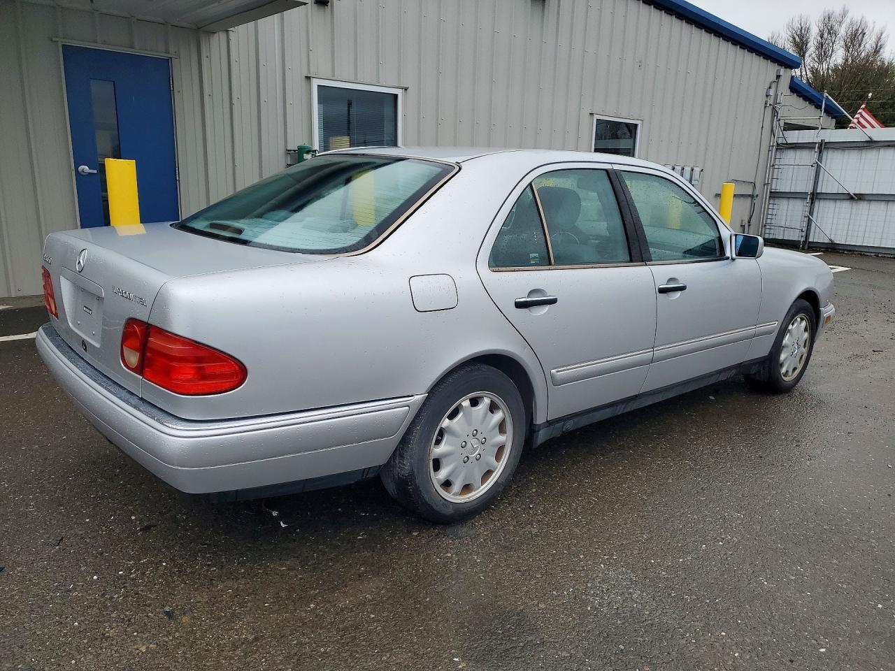 1999 Mercedes-Benz E 300td