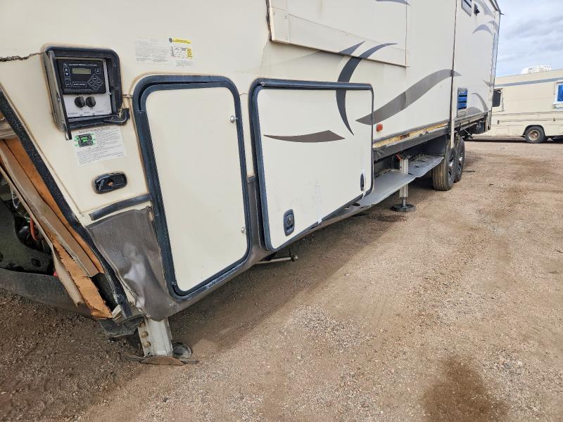 2017 Keystone Montana Camper