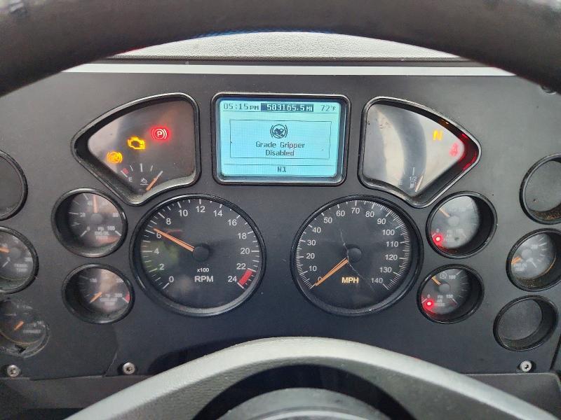 2017 Mack CX612 Semi Truck