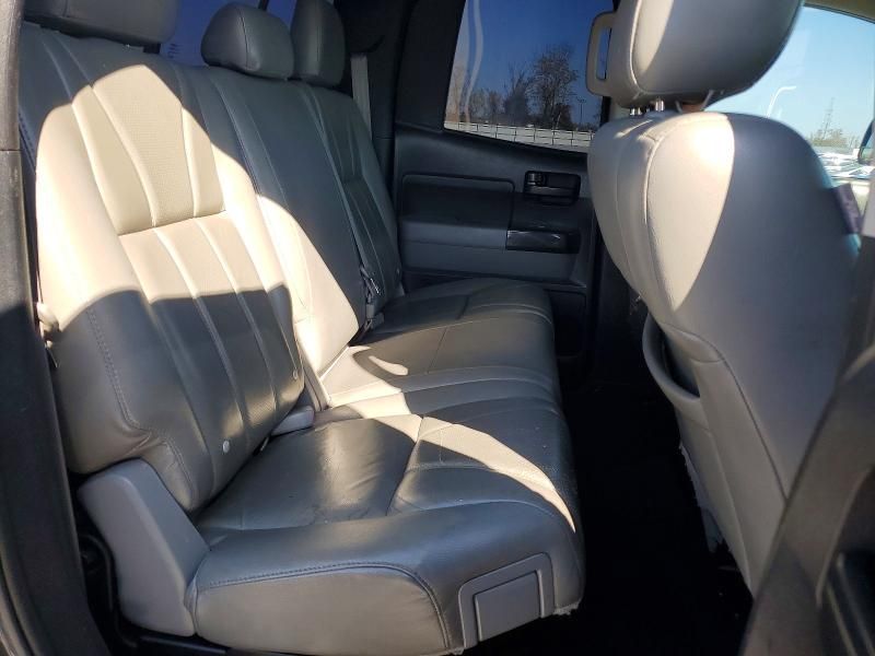 2013 Toyota Tundra Double cab SR5