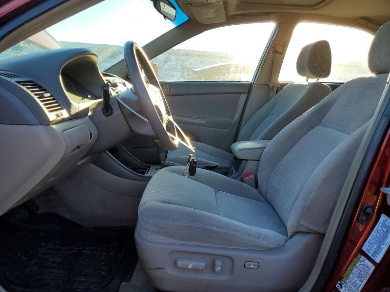 2004 Toyota Camry le