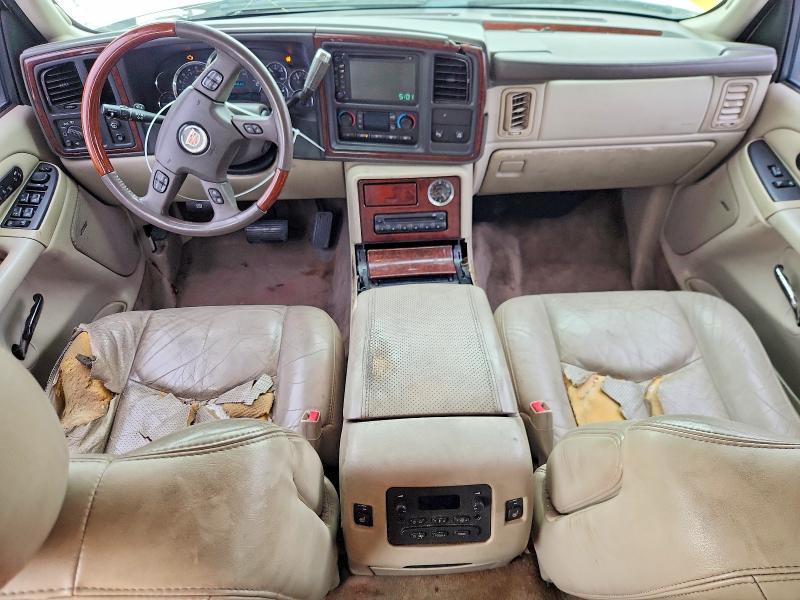 2005 Cadillac Escalade Luxury