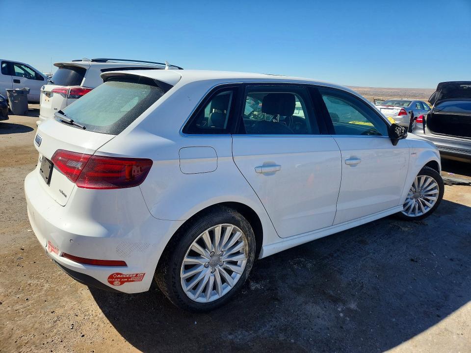 2016 Audi A3 E-tron Premium Plus