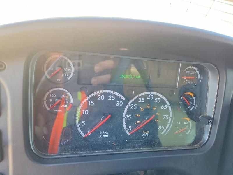 2020 Freightliner M2 106 MED-BOX Truck