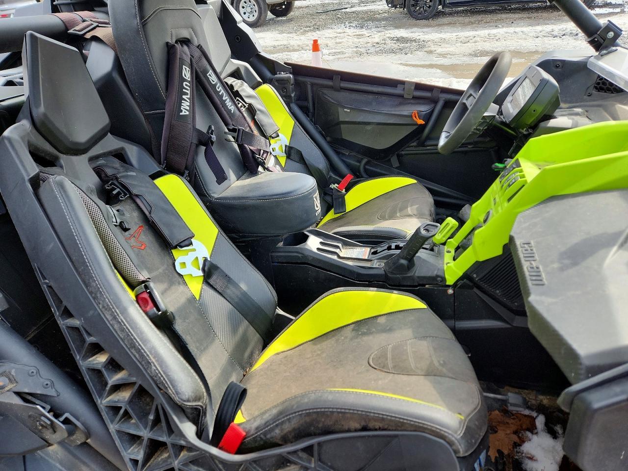 2021 Can-Am Maverick X3 Mini Truck