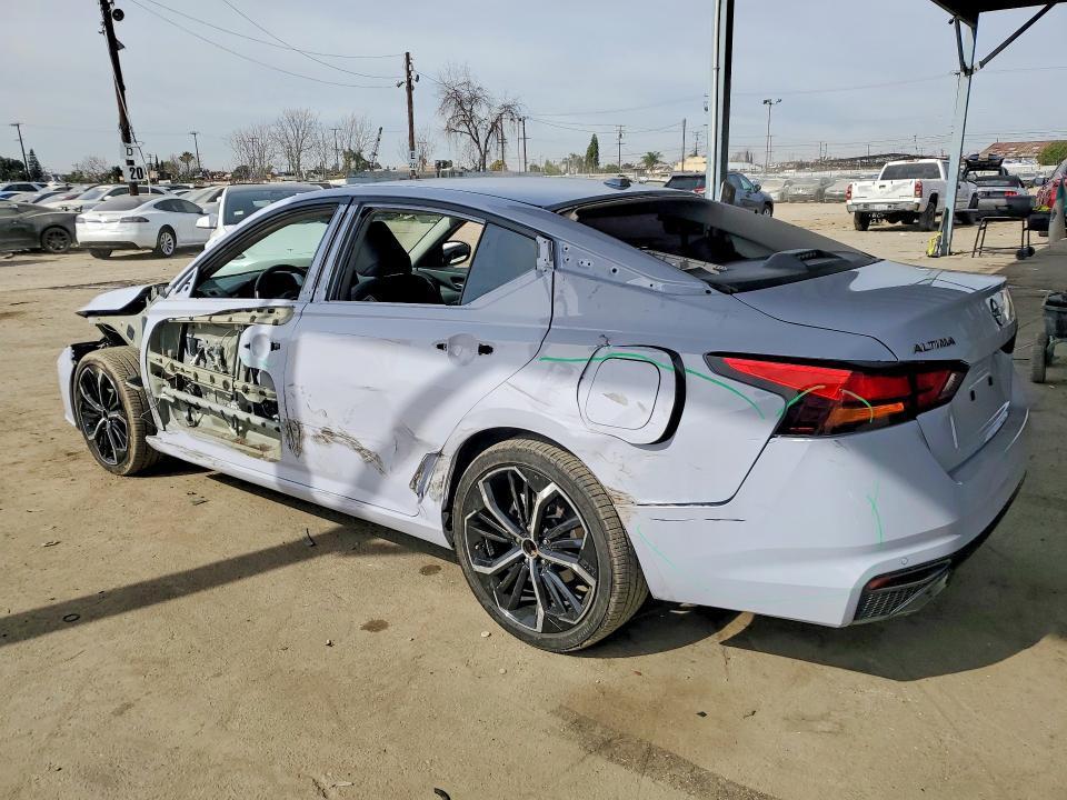 2025 Nissan Altima