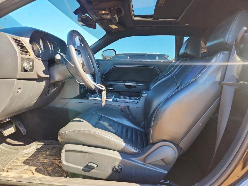 2013 Dodge Challenger sxt