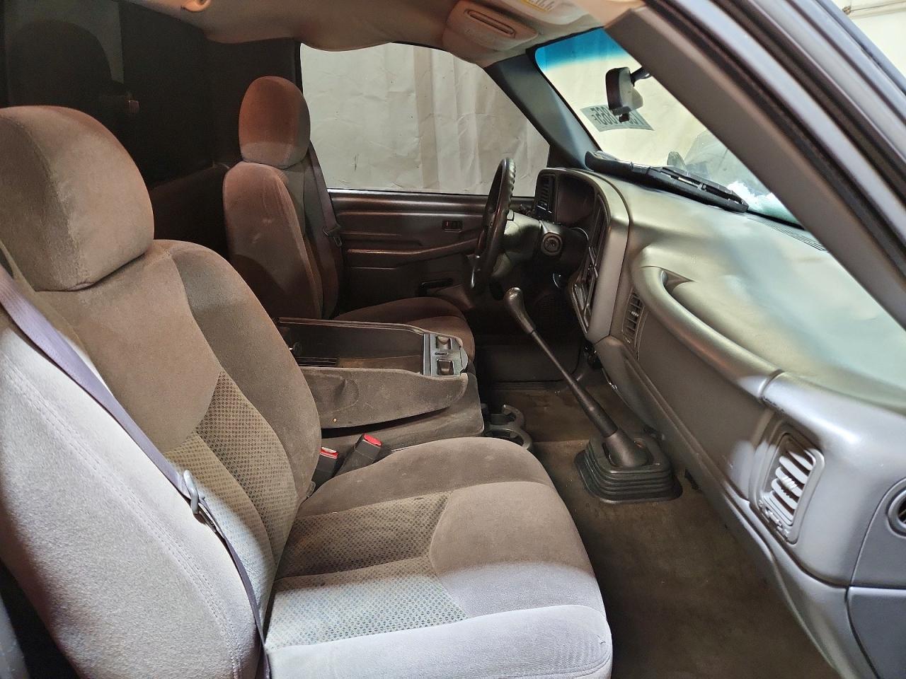 2005 GMC New Sierra C1500