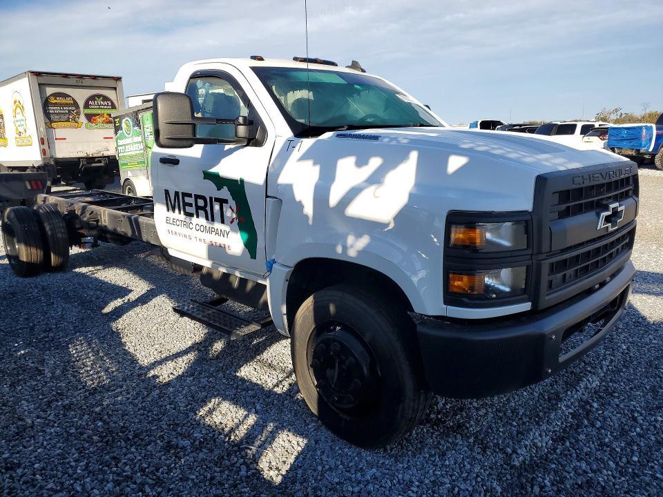 2023 Chevrolet Silverado Medium Duty