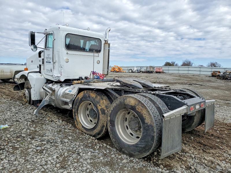 1995 Peterbilt Tractor 1995 Peterbilt 377 Semi Truck