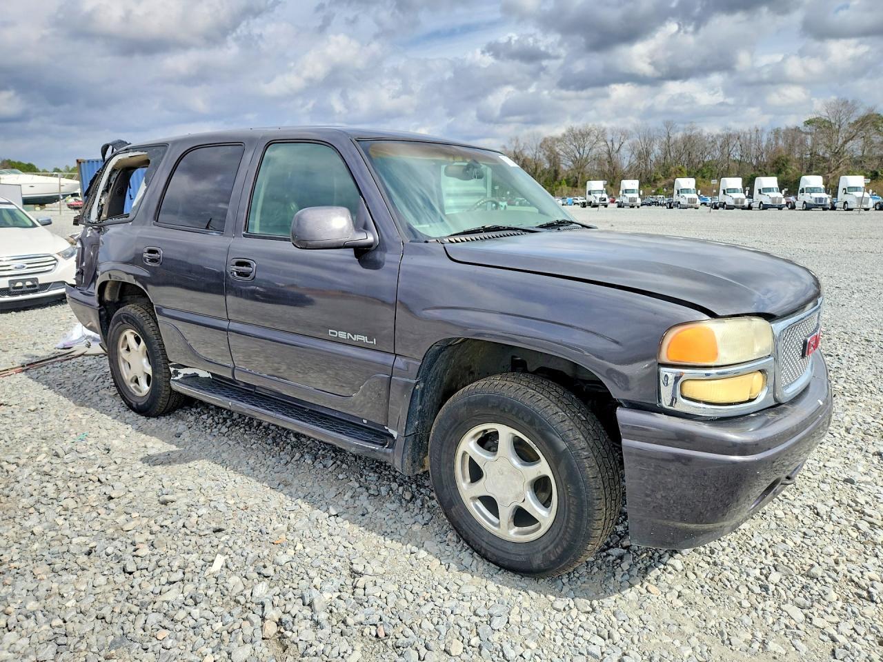 2001 GMC Denali