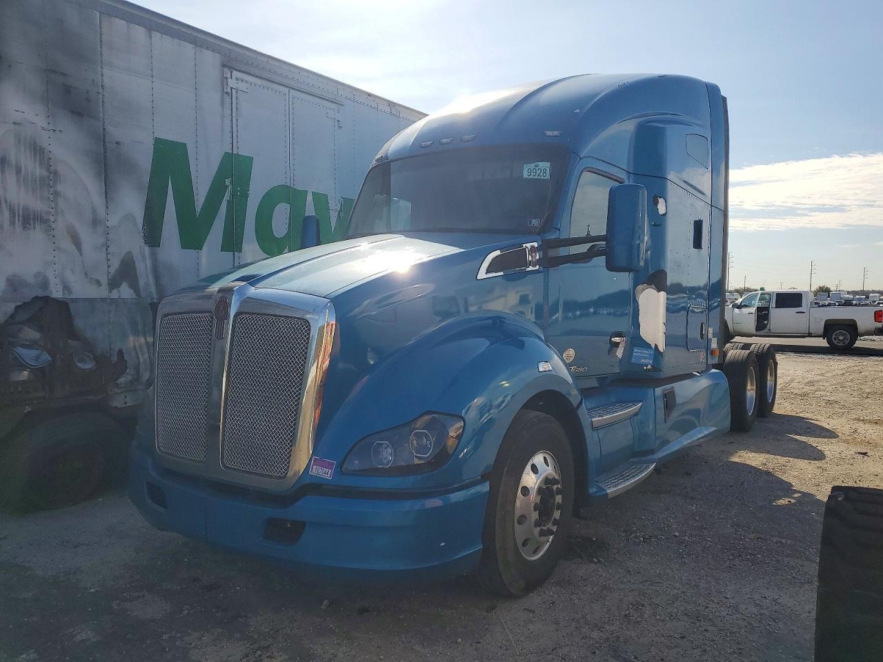 2018 Kenworth Construction T680