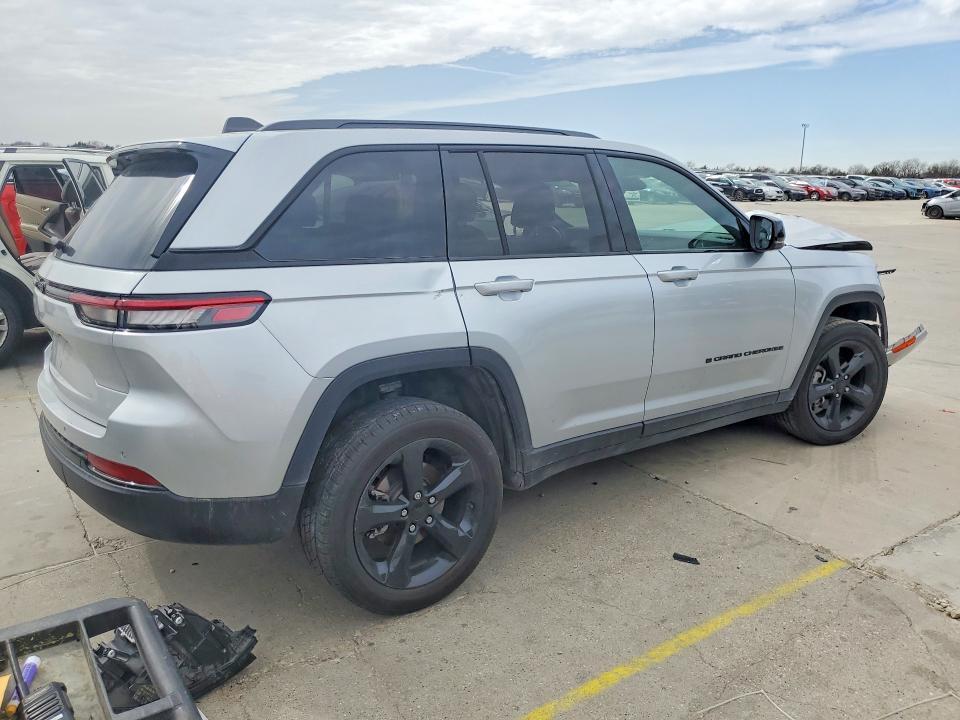 2024 Jeep Grand Cherokee Laredo