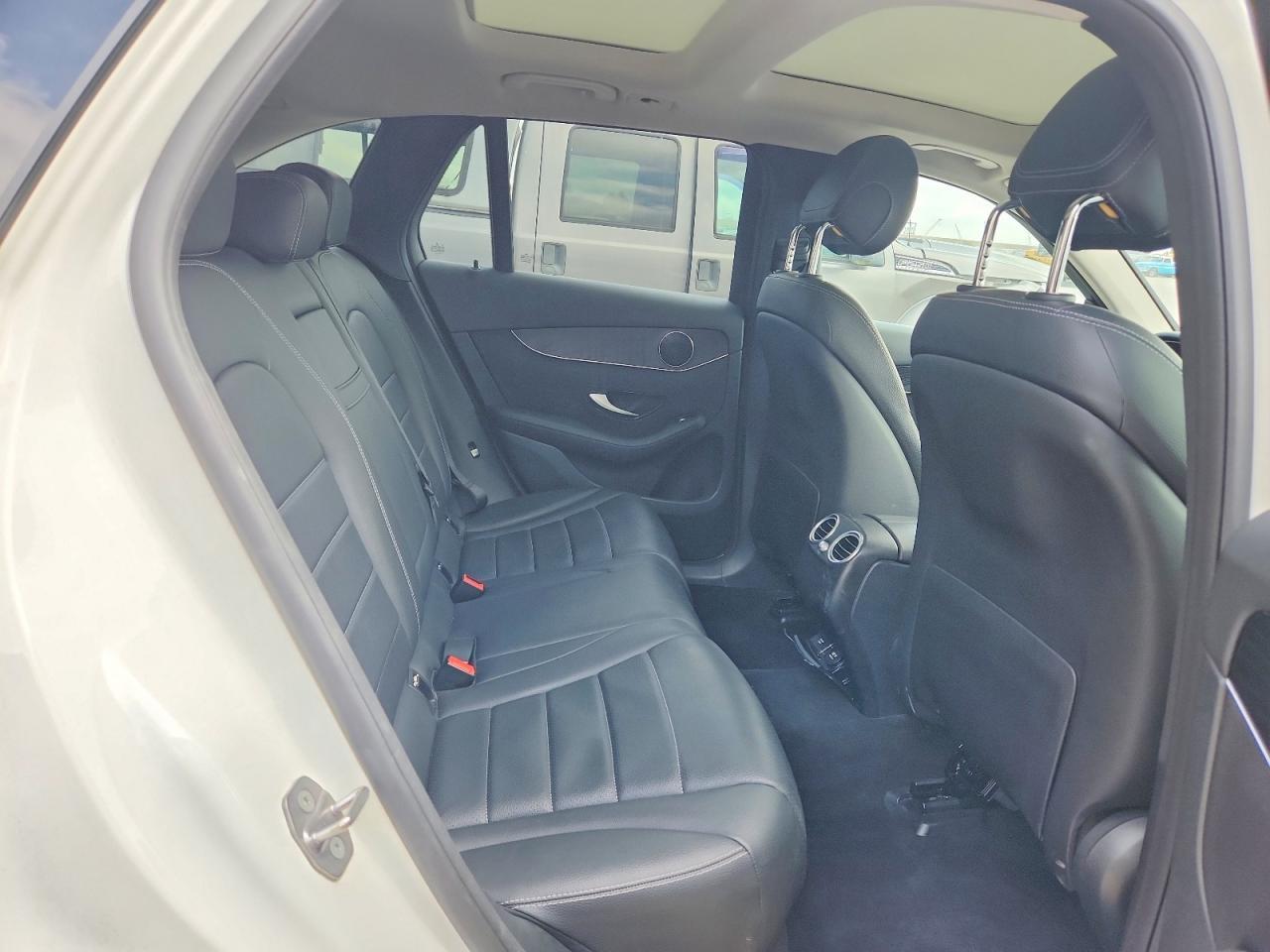 2016 Mercedes-Benz Glc 300