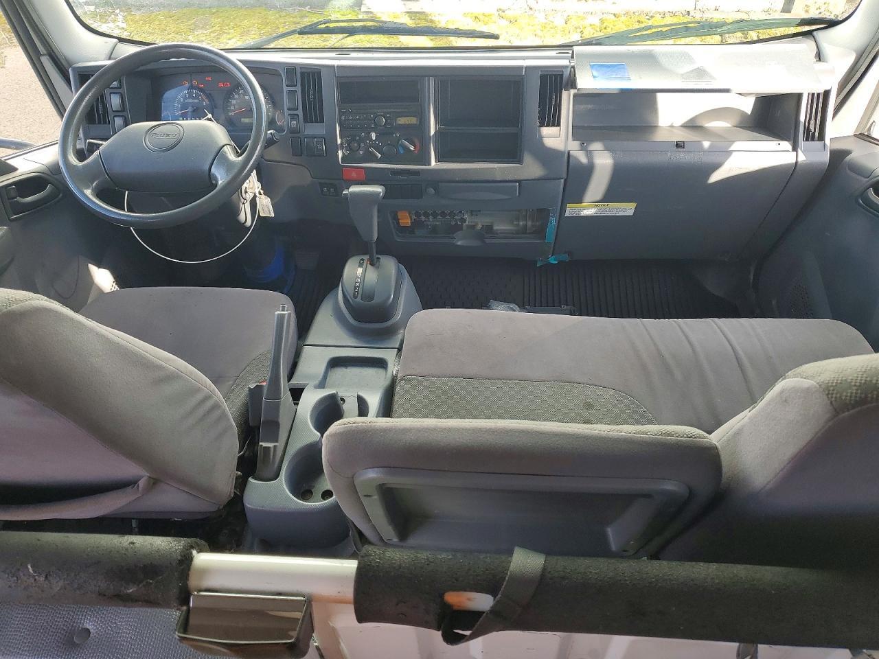 2012 Isuzu NPR HD BOX Truck