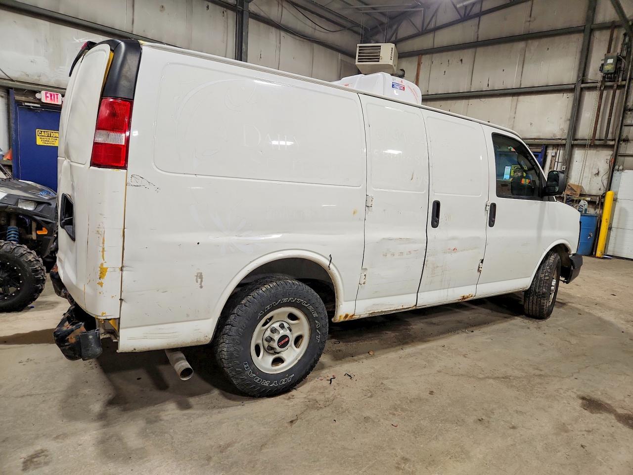2016 GMC Savana G2500