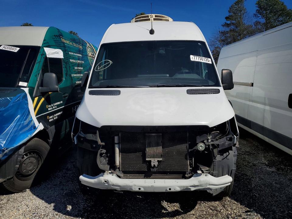 2022 Mercedes-Benz Sprinter 2500 Refrigerated Delivery van