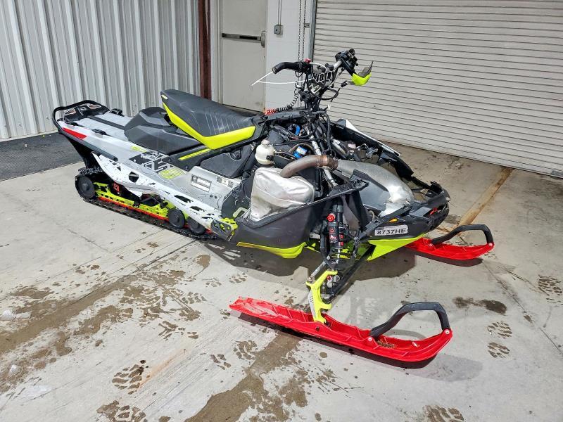 2018 Skidoo Renegade xrs