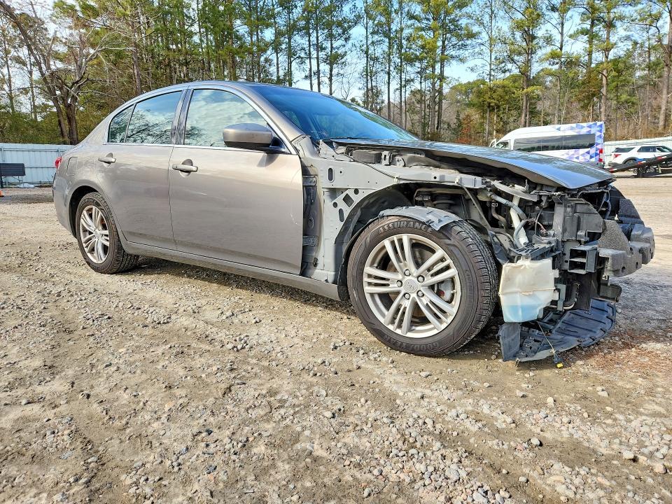 2010 Infinity G37 Sedan x