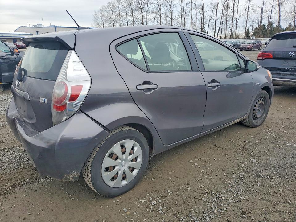 2013 Toyota Prius c