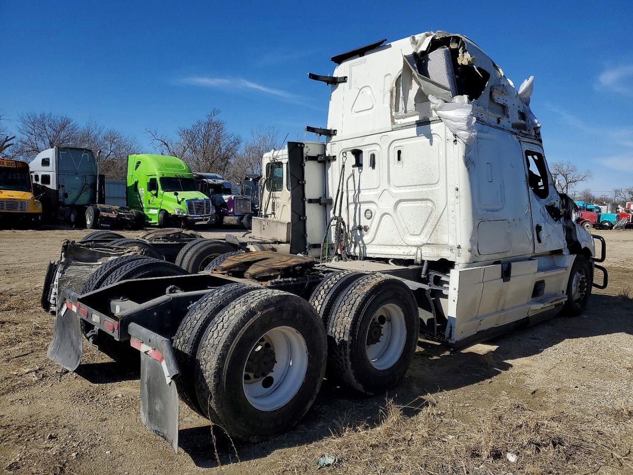 2023 Freigliner 2023 Freightliner Cascadia 126 Semi Truck