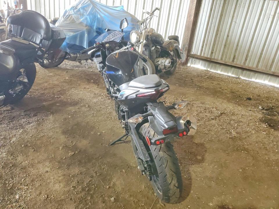 2025 Kawasaki EX500