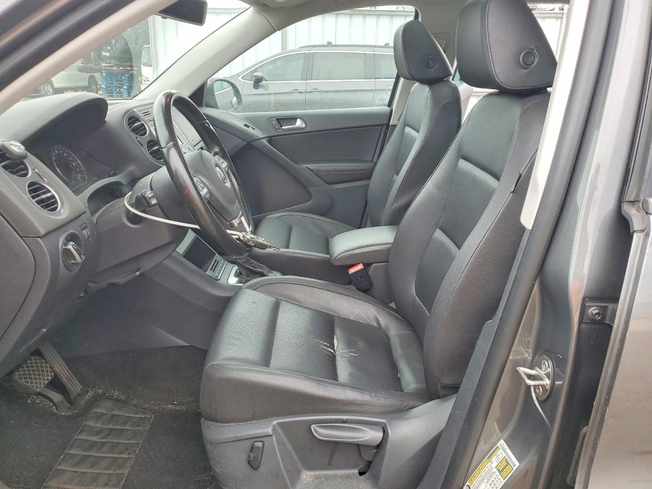 2012 Volkswagen Tiguan s