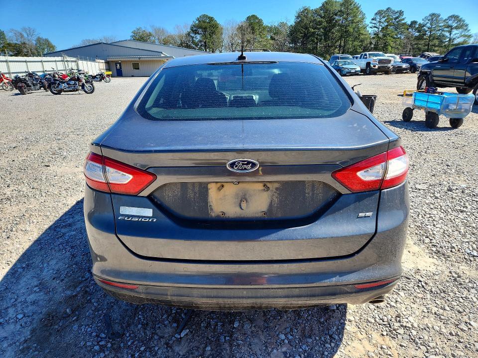 2016 Ford Fusion se
