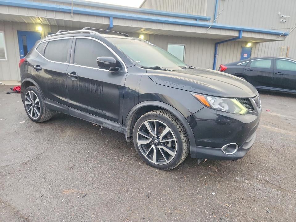 2017 Nissan Rogue Sport sl
