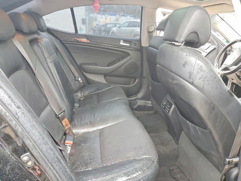 2015 KIA Cadenza Premium