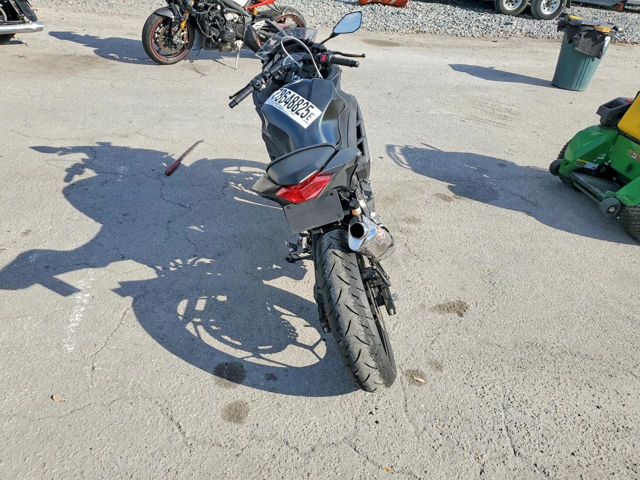 2016 Kawasaki EX300 A
