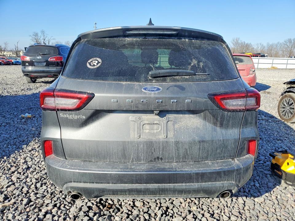 2024 Ford Escape st Line