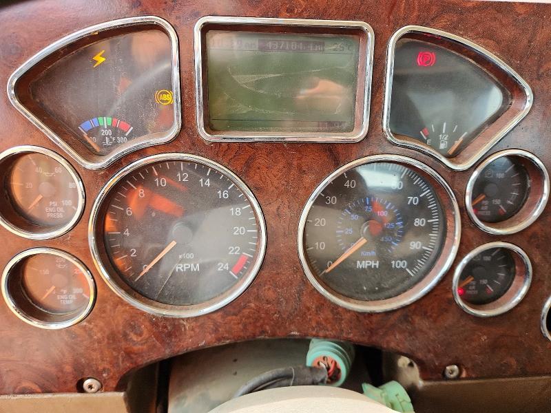 2008 Mack GU700 ROLL-OFF Container Truck