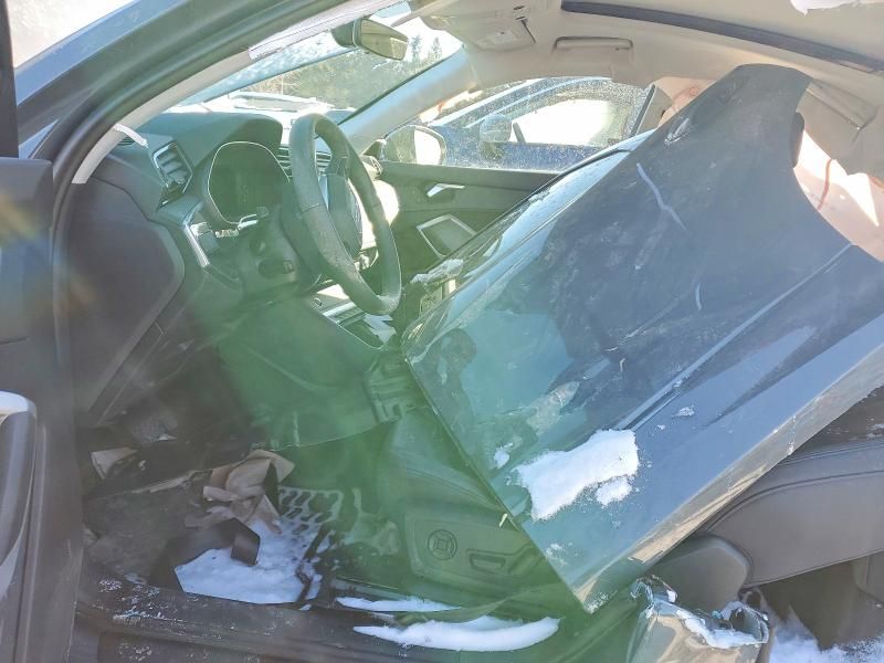 2025 Audi Q3 Premium 40