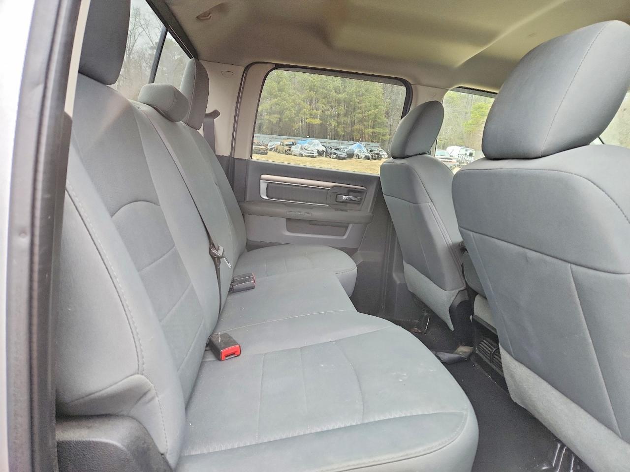 2016 Dodge Ram 1500 slt