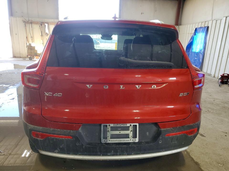 2024 Volvo Xc40 Plus