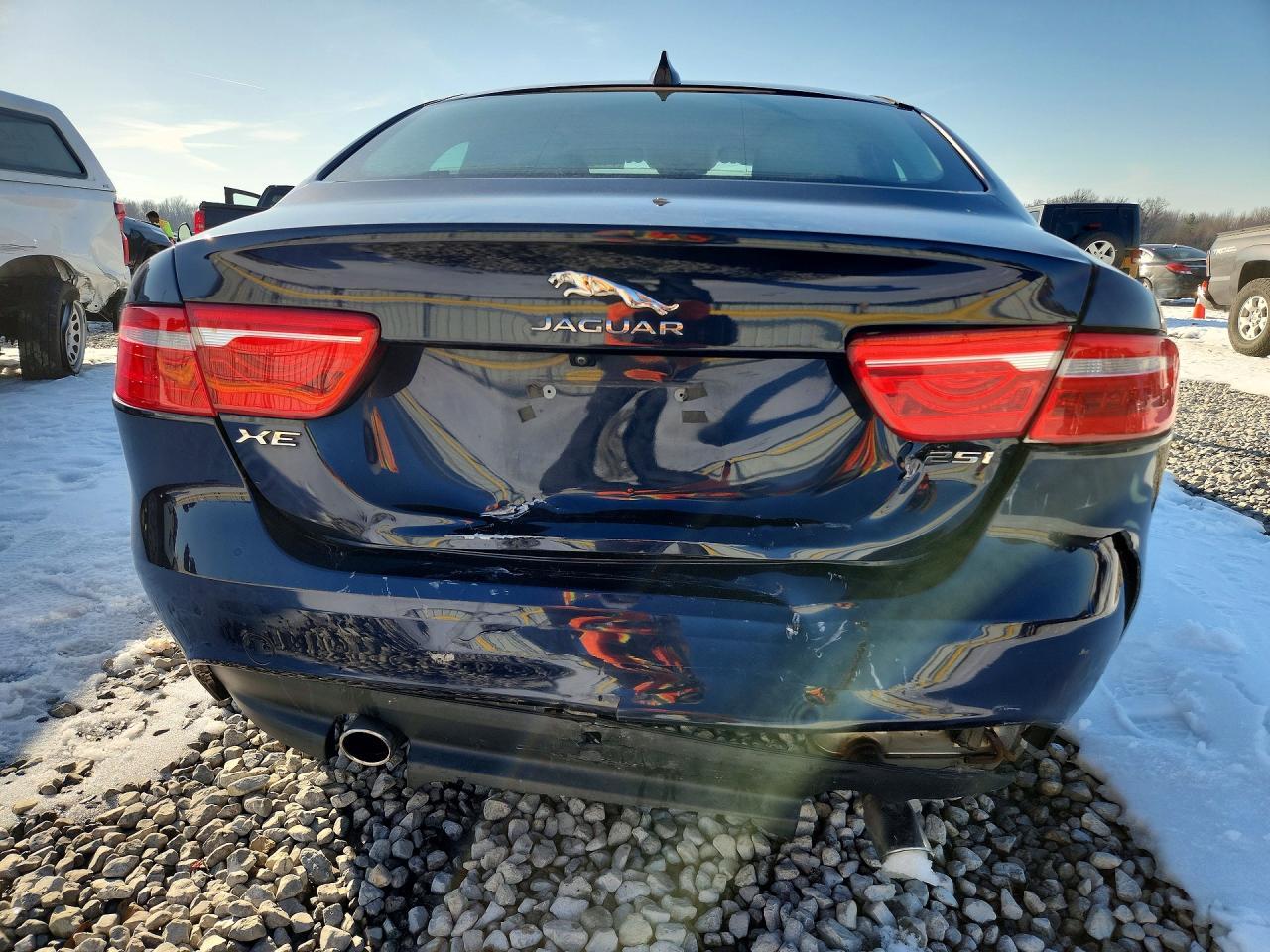 2017 Jaguar Xe Premium