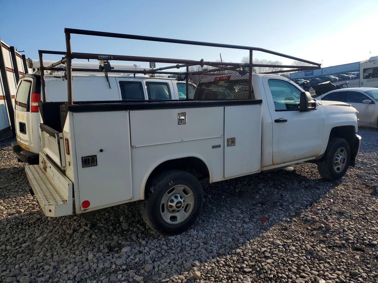 2018 Chevrolet Silverado C2500 Heavy Duty