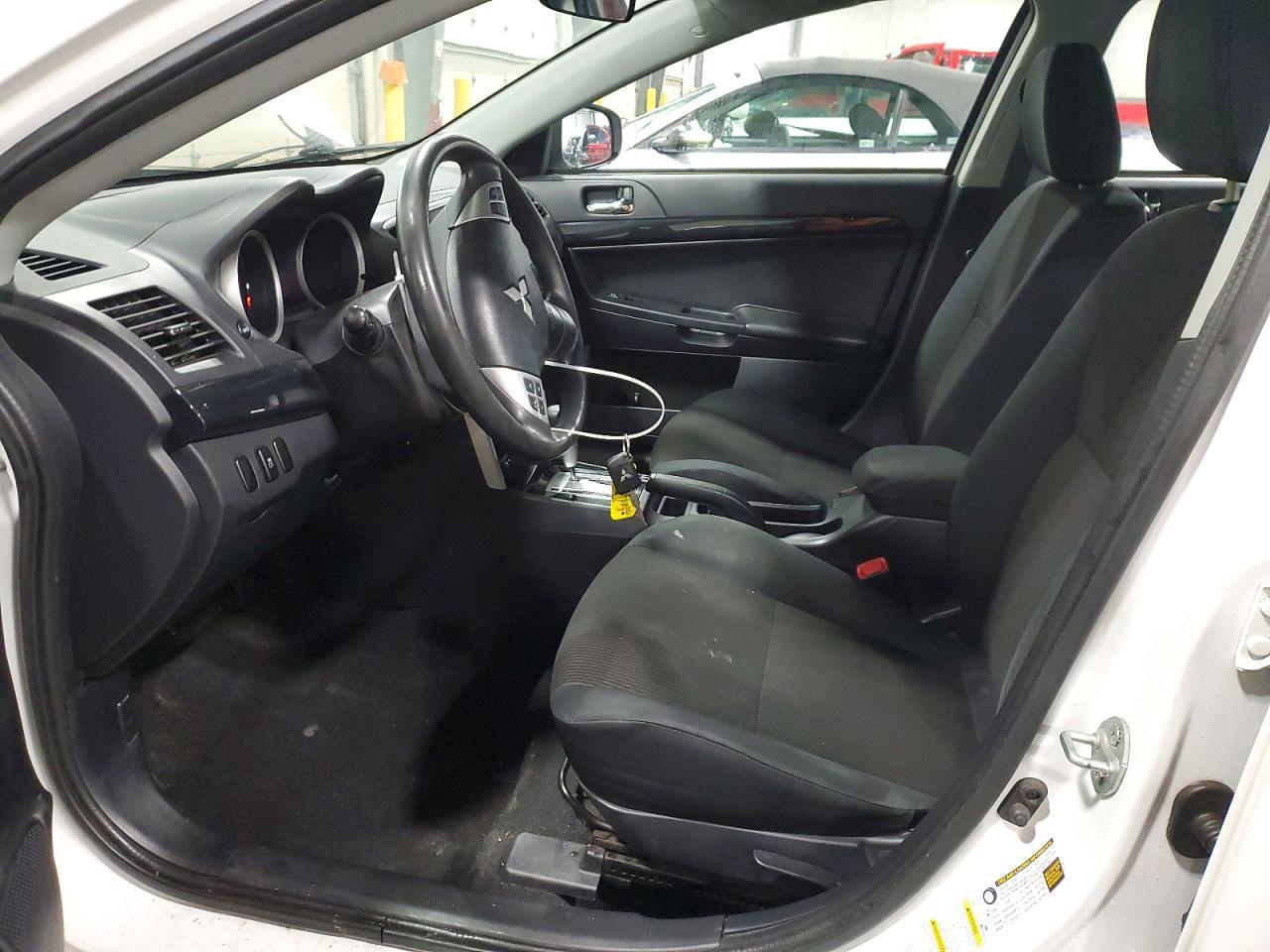 2017 Mitsubishi Lancer es