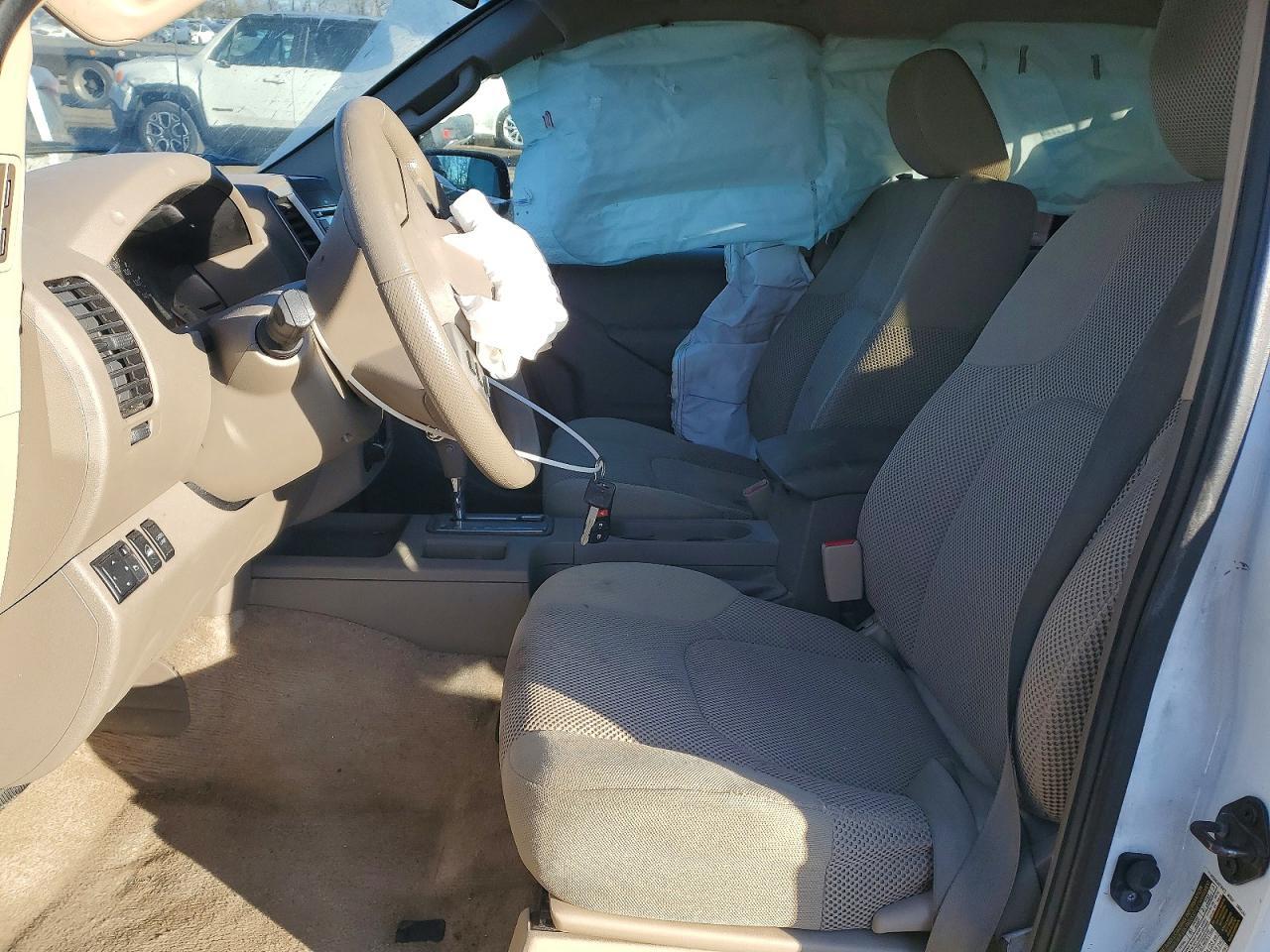 2015 Nissan Frontier s