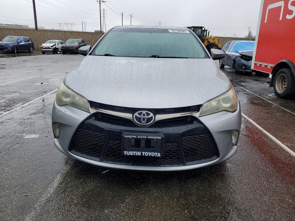 2015 Toyota Camry le