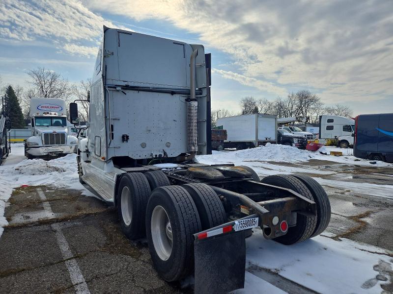2016 Freightliner Convention Semi Truck
