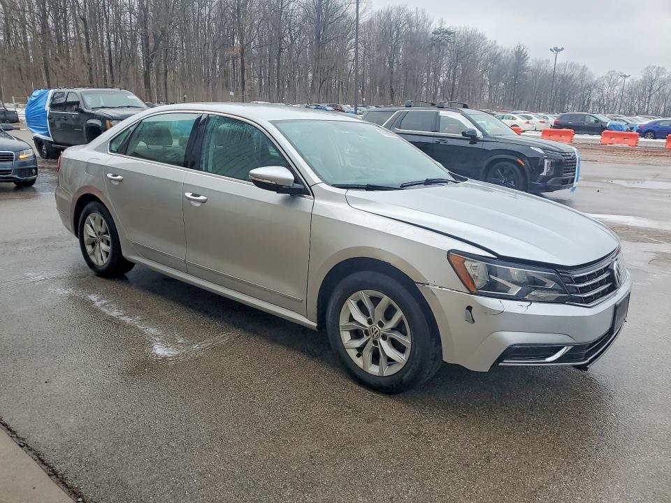2017 Volkswagen Passat s