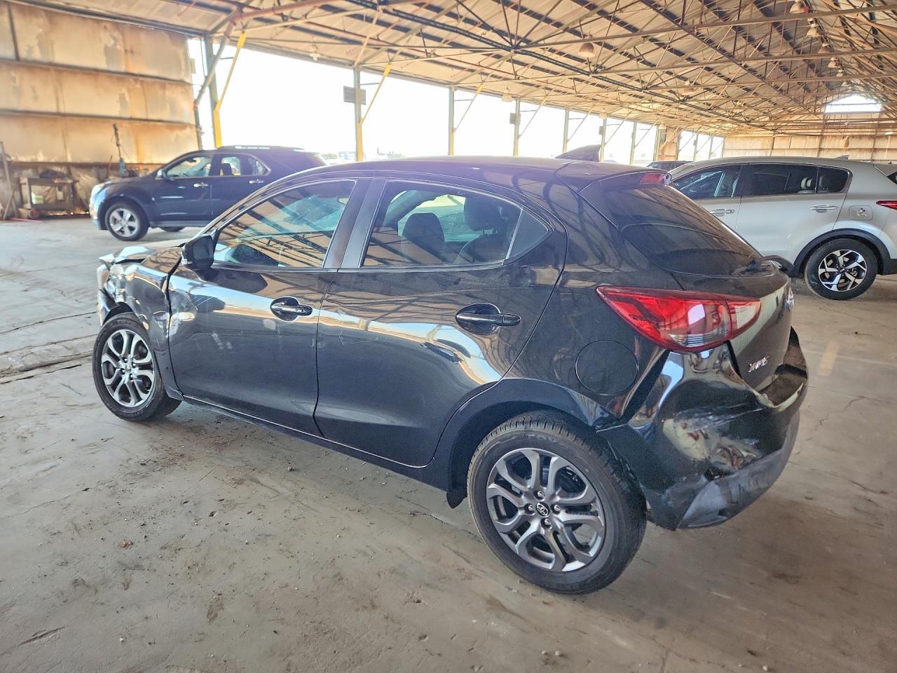 2020 Toyota Yaris Hatchback le