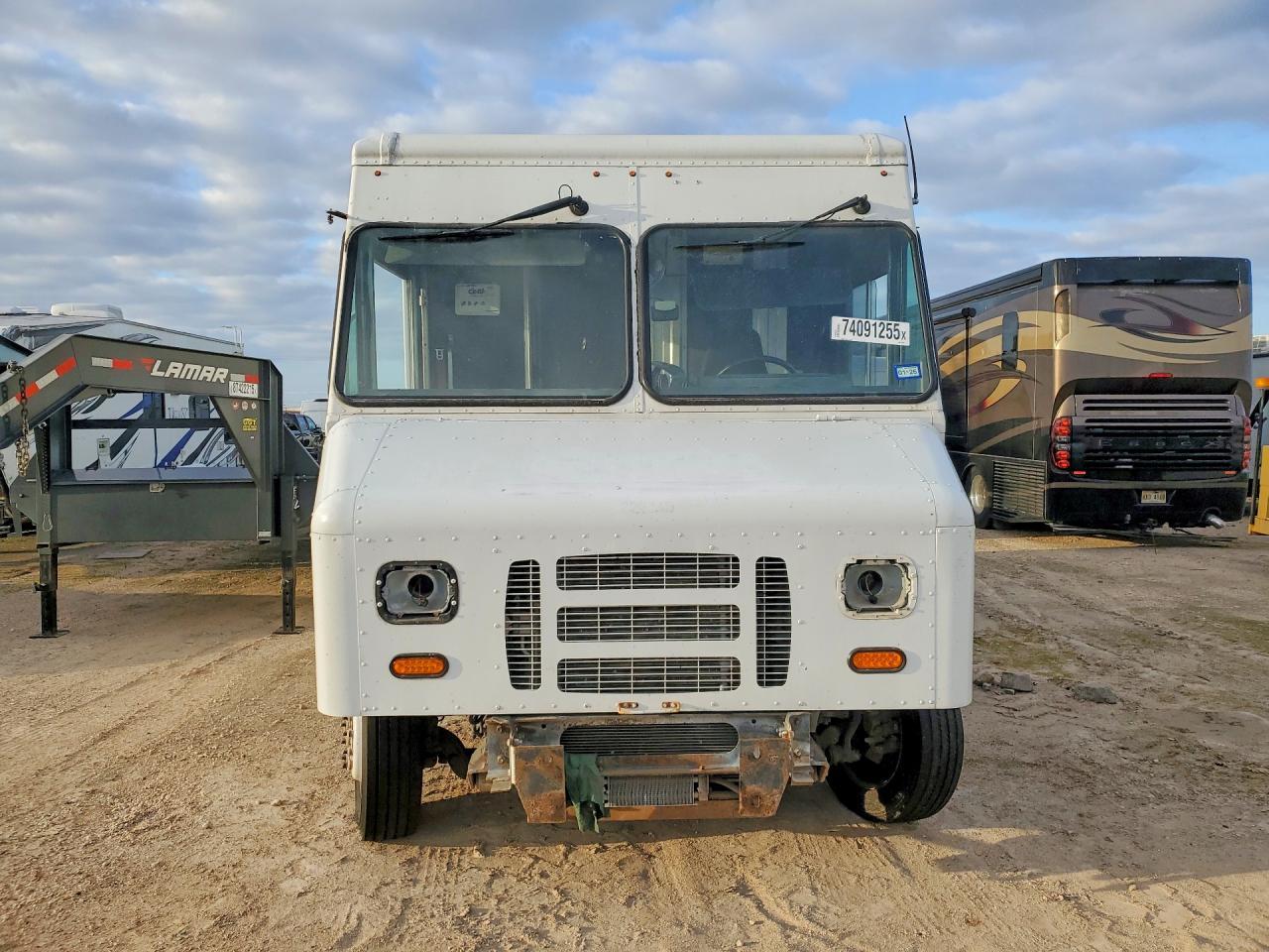 2016 Ford F59 Delivery Truck