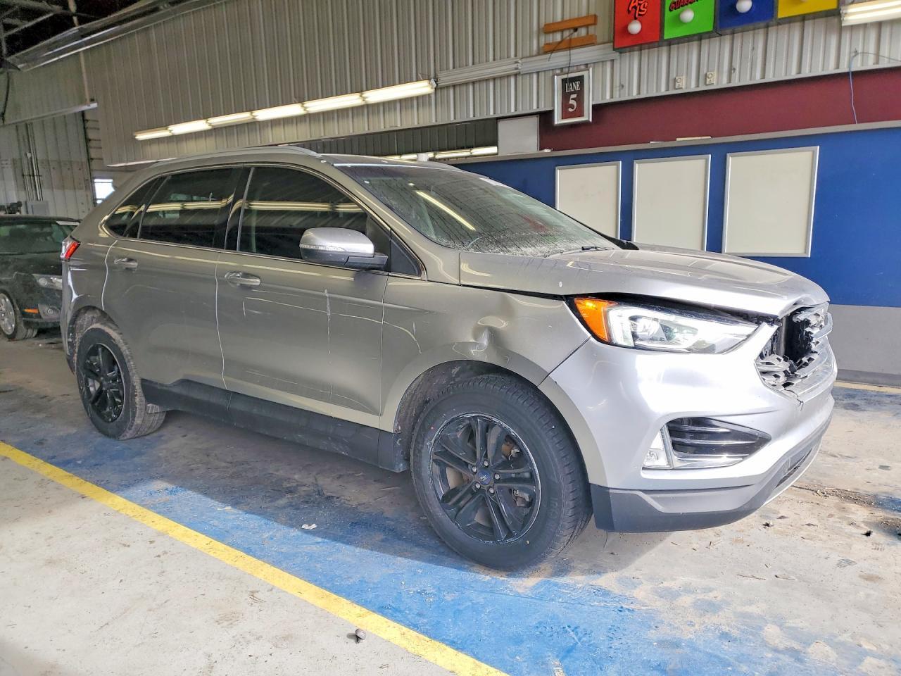 2020 Ford Edge sel